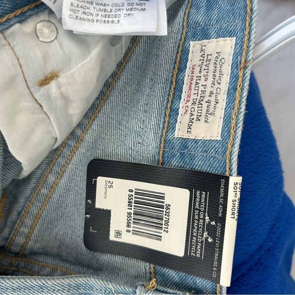 Levi’s Denim Shorts - Picture 7 of 8